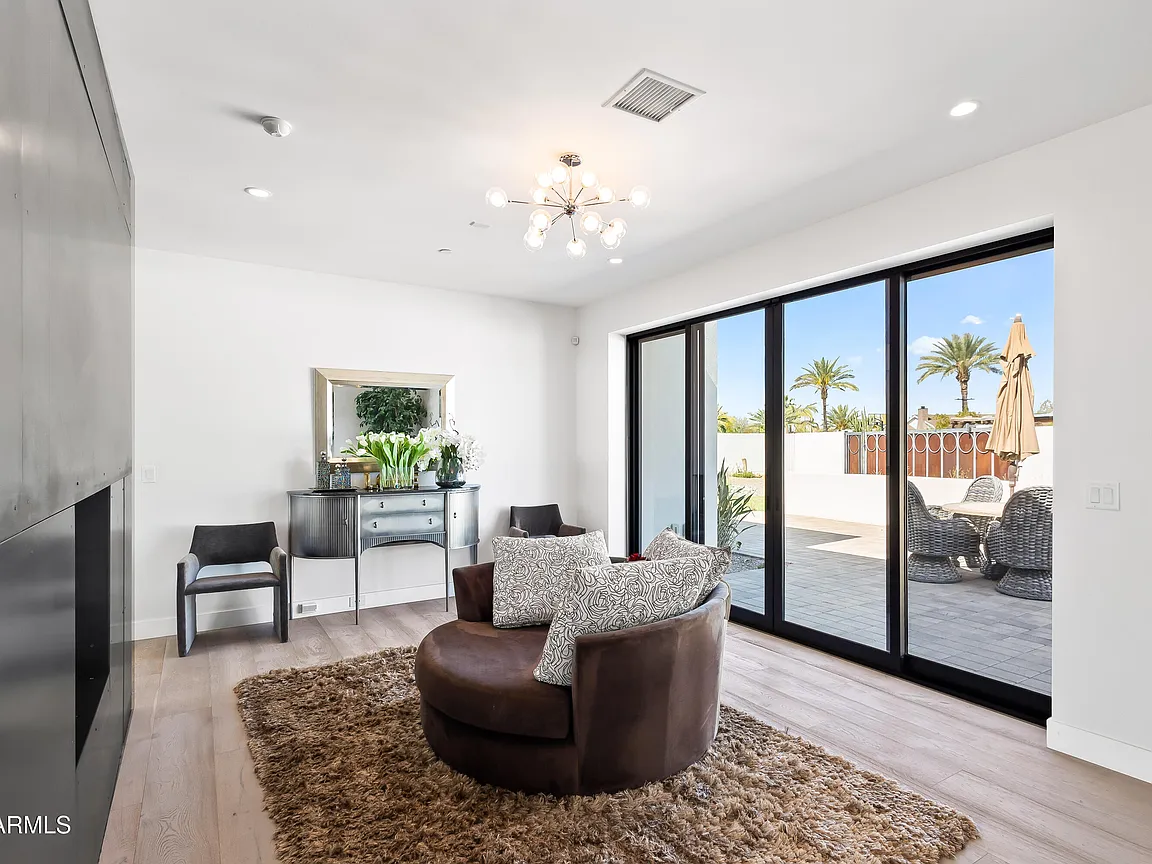 5 Bed