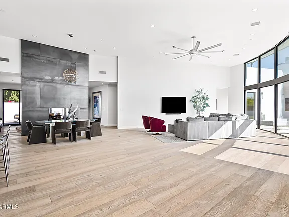 5 Bed